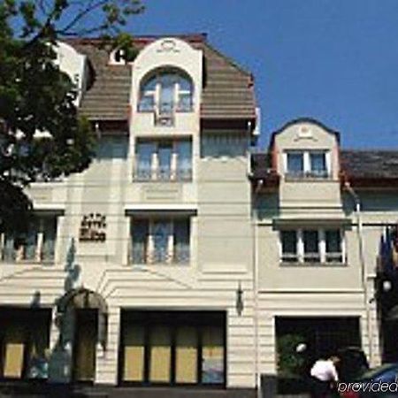 Elite Hotel Oradea Exterior foto