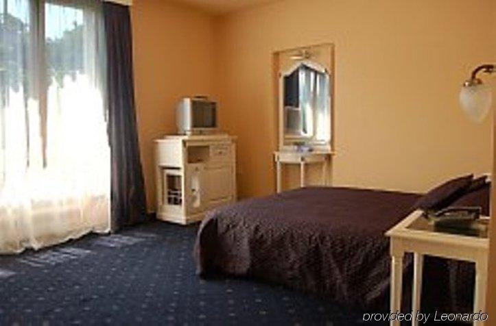 Elite Hotel Oradea Quarto foto
